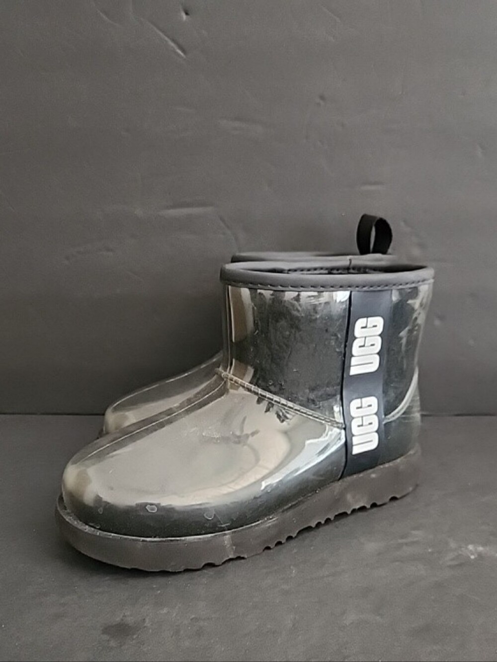 UGG Classic Clear Mini II Black Big Kids Boots Kids Size 2 Youth Waterproof